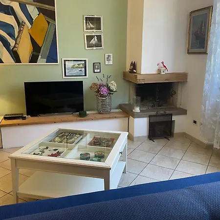 A 20 Mt Dal Mare Con Ombrellone E Sdraio In Appartement *