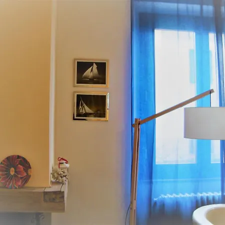 Apartment A 20 Mt Dal Mare Con Ombrellone E Sdraio In Spiaggia *