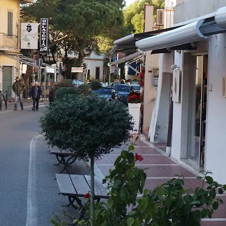 Lägenhet A 20 Mt Dal Mare Con Ombrellone E Sdraio In Castiglioncello